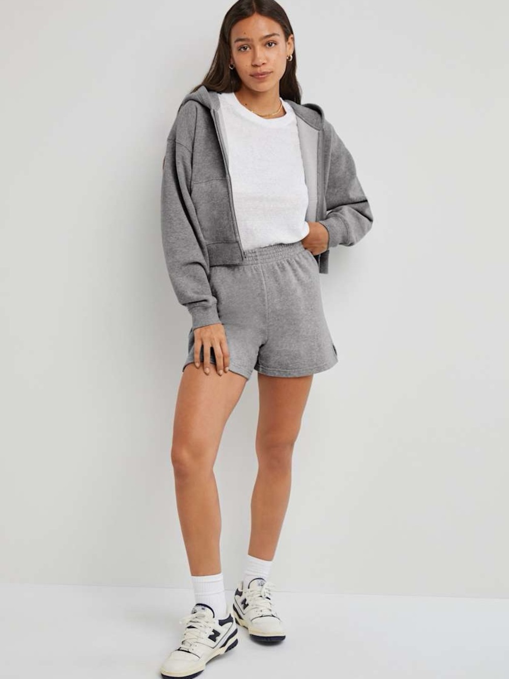Aritzia TNA Mid-Thigh Short Heather Gray Sweatshorts - Picture 4 of 7